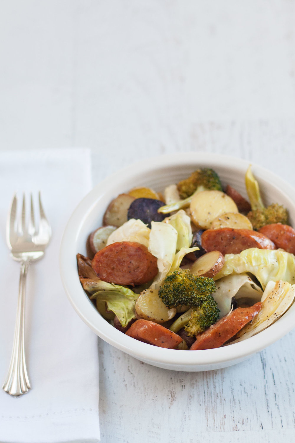 bit-and-bauble-easy-one-sheet-pan-dinner-kielbasa-smoked-sausage-cabbage-veggie-potato-8.jpg