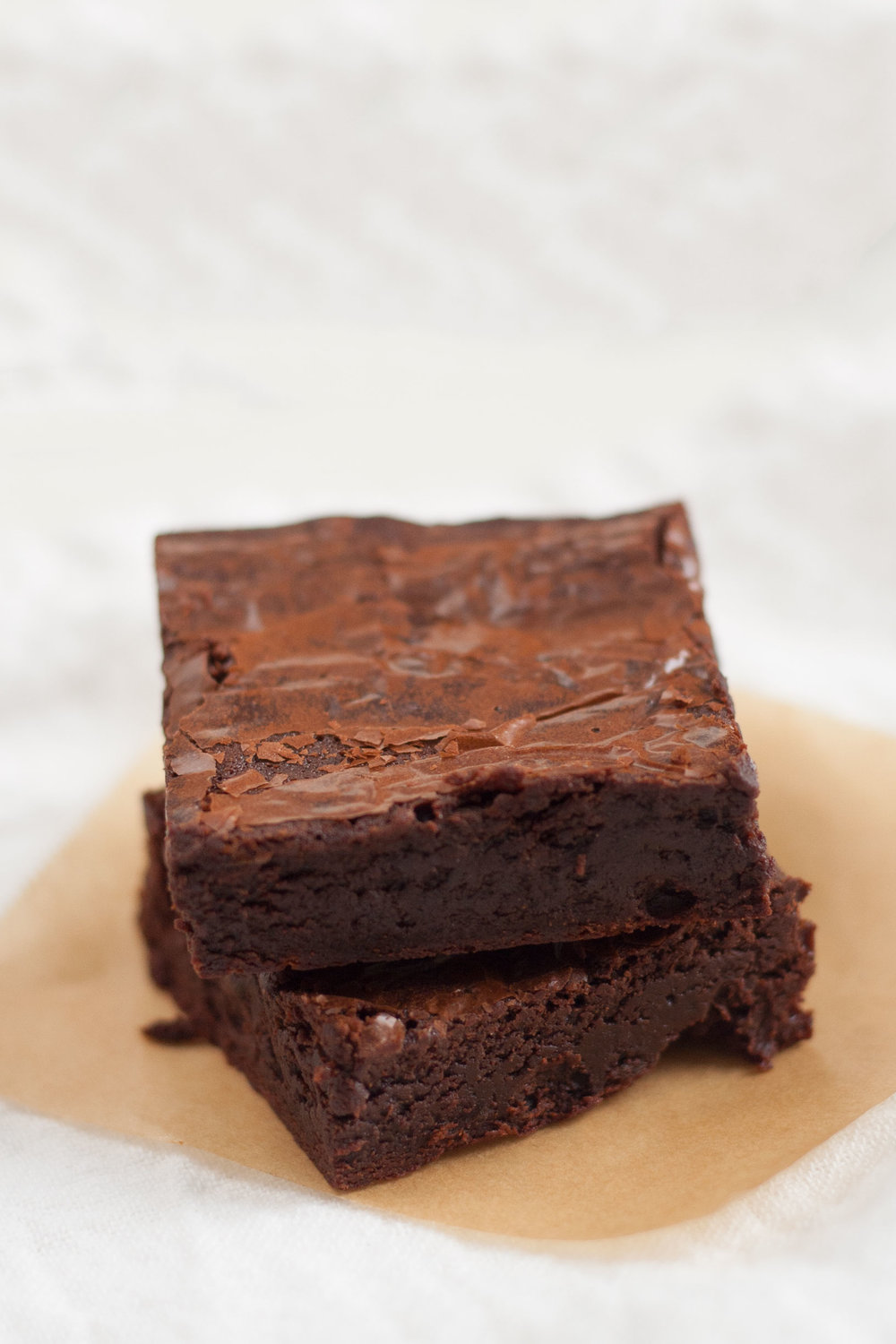 bit-and-bauble-healthy-flourless-dark-chocolate-fudge-brownies-recipe-1.jpg