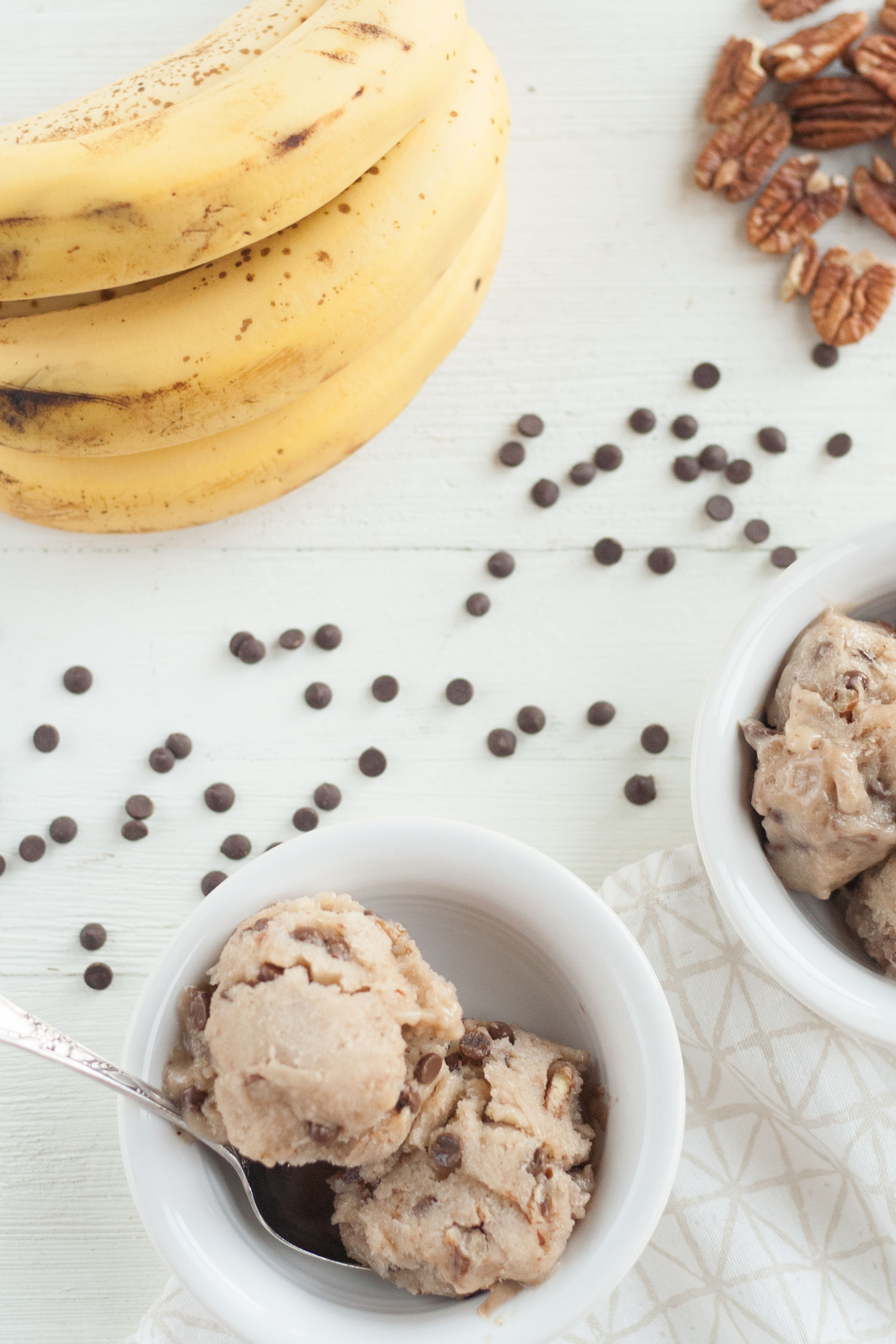 healthy no-churn frozen banana blender ice cream