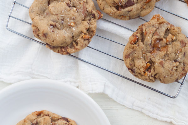 copycat panera kitchen sink cookies recipe