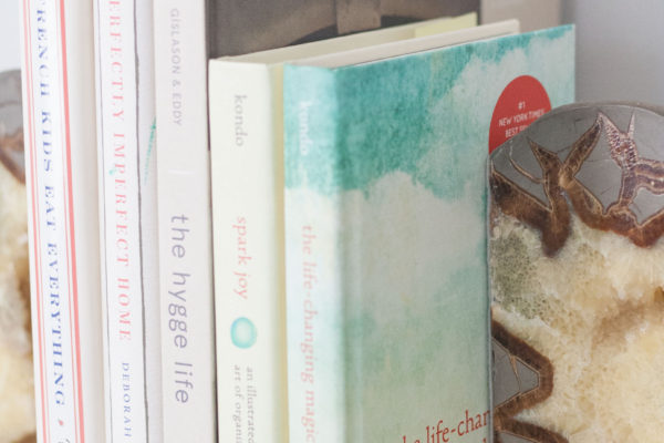 konmari marie kondo life-changing magic of tidying book declutter review