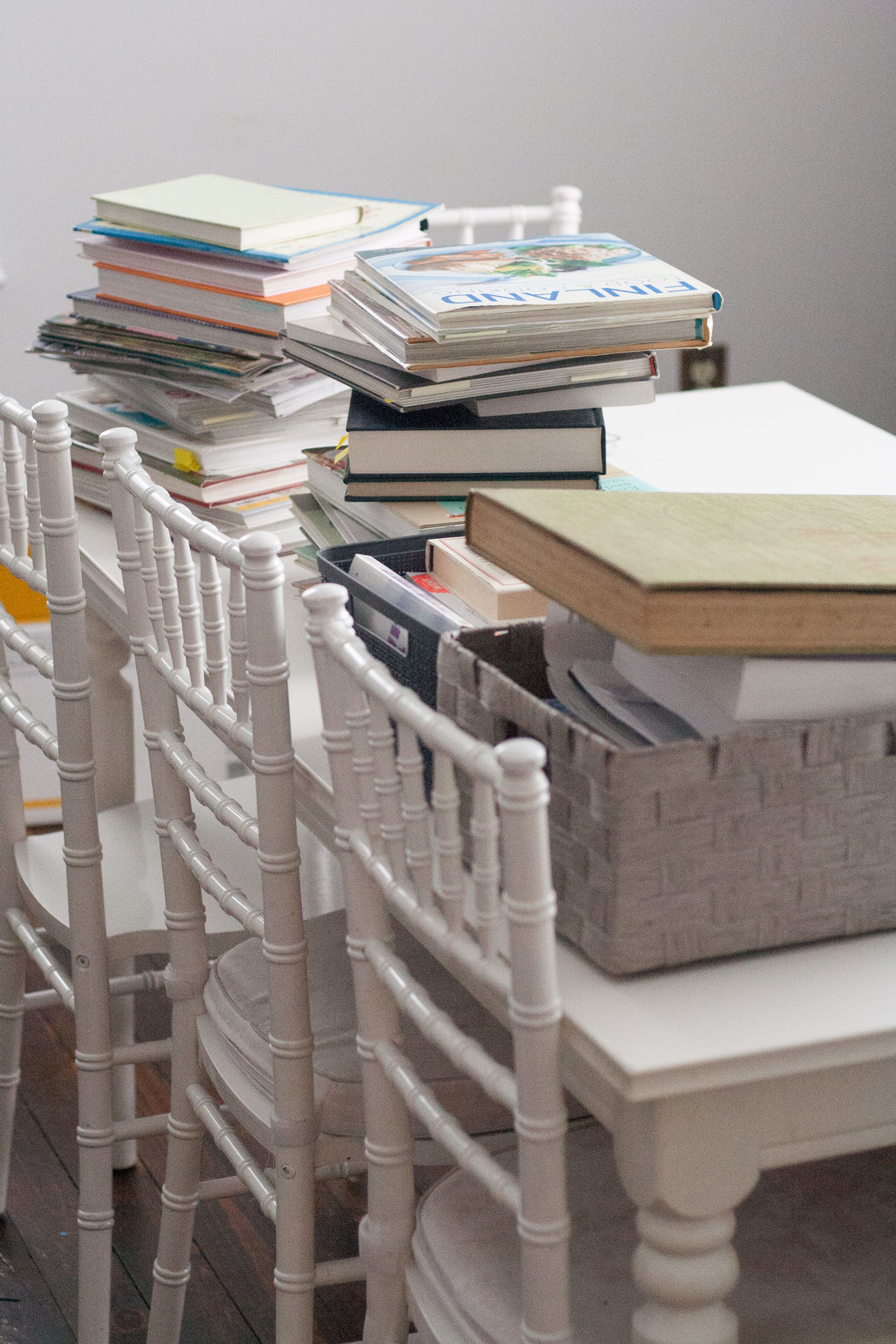 konmari marie kondo life-changing magic of tidying book declutter review