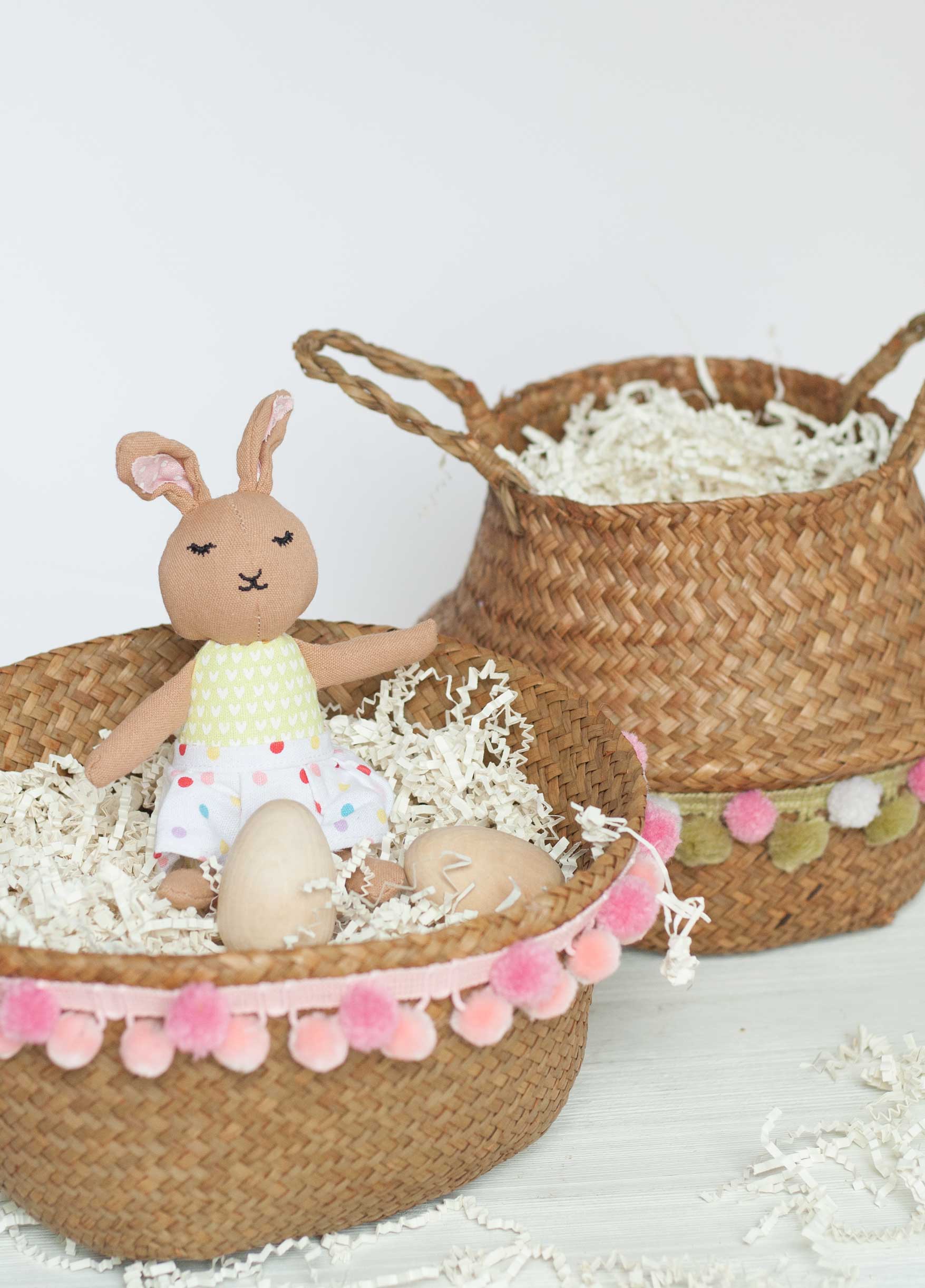 quick easy diy pom pom natural chic easter basket