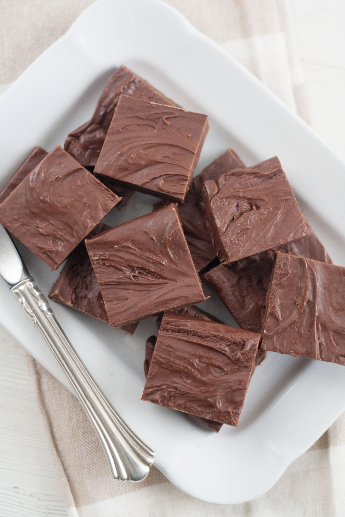 easy 3 ingredient microwave chocolate fudge recipe