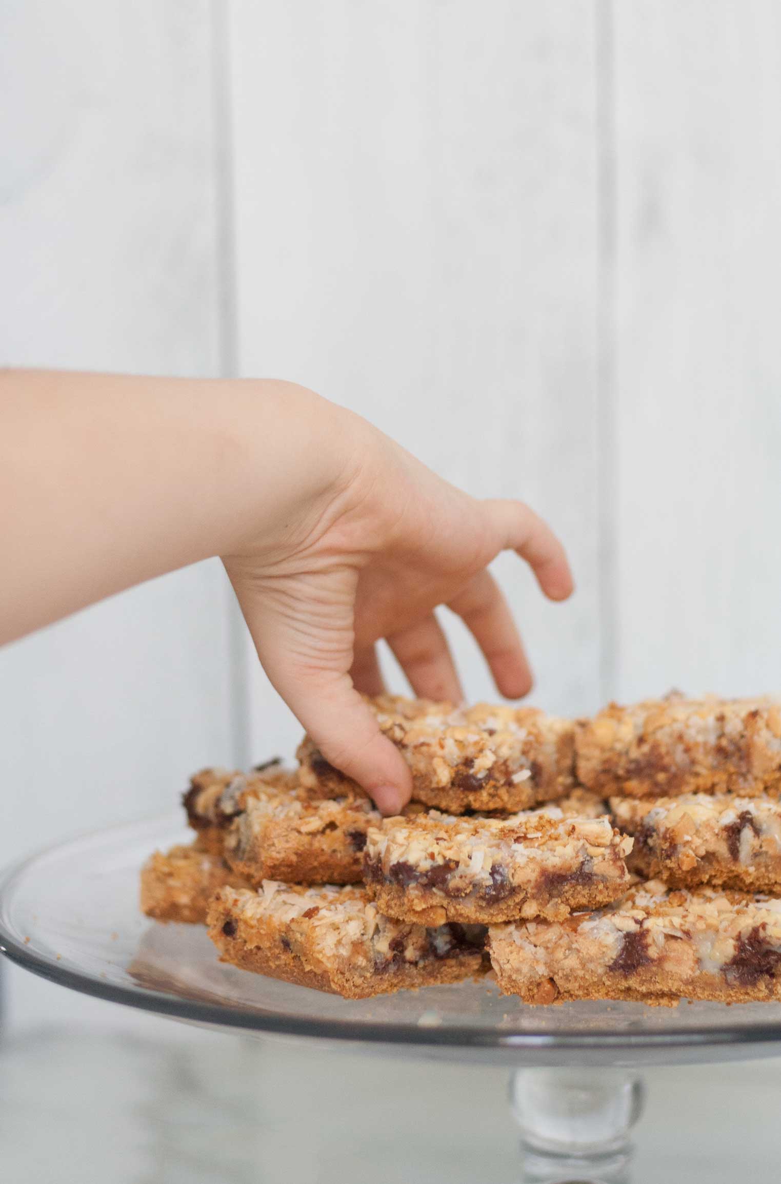 easy peanut butter chocolate magic cookie bars recipe