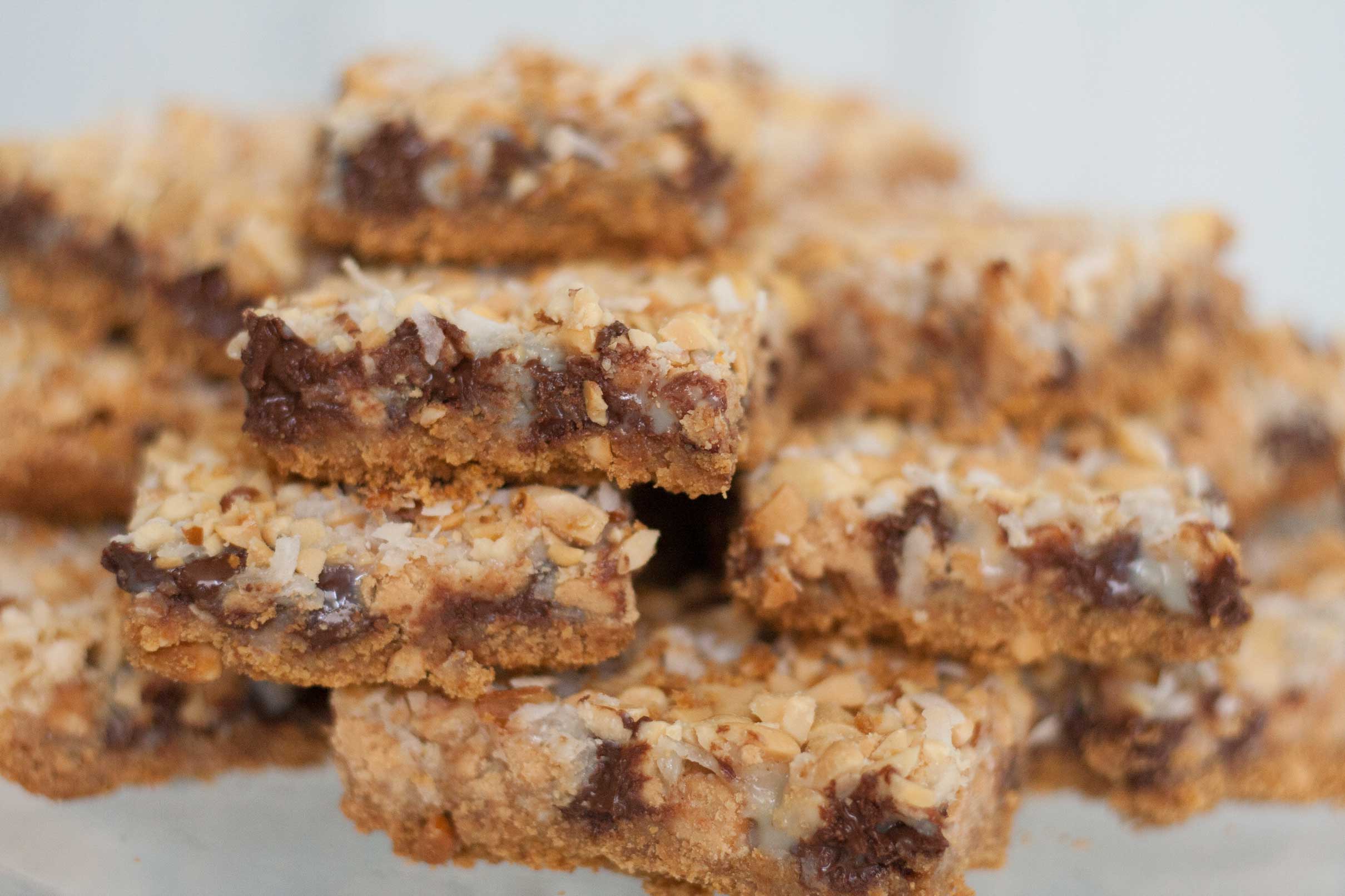 easy peanut butter chocolate magic cookie bars recipe