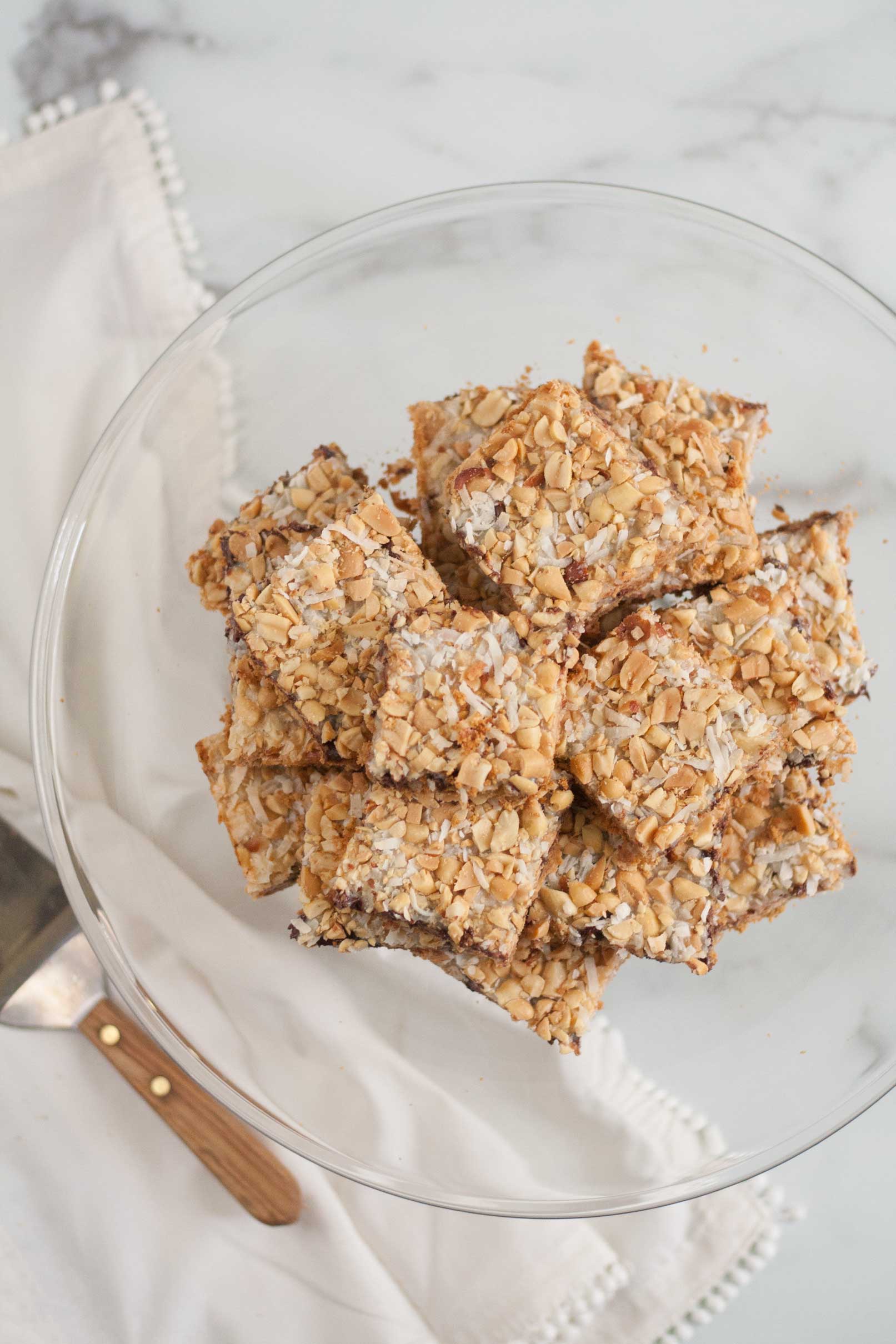 easy peanut butter chocolate magic cookie bars recipe