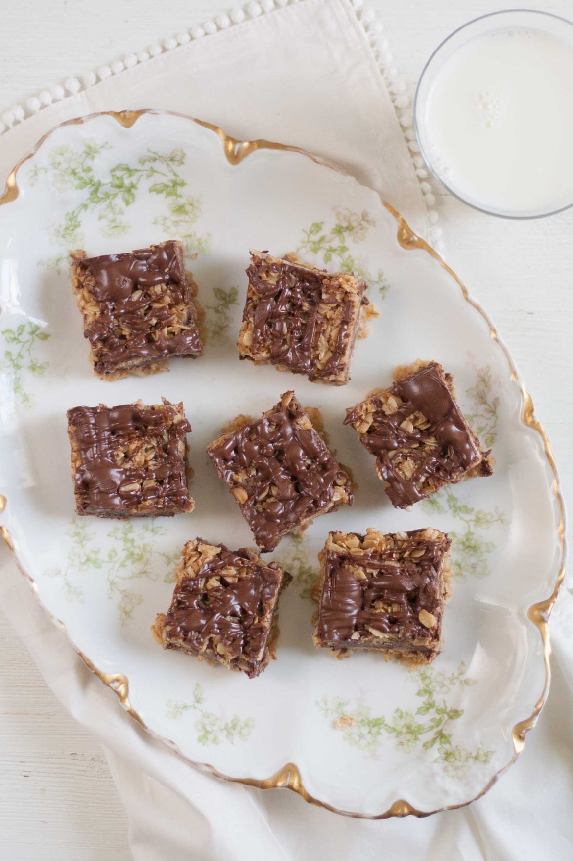 easy chocolate peanut butter chewy oat bars