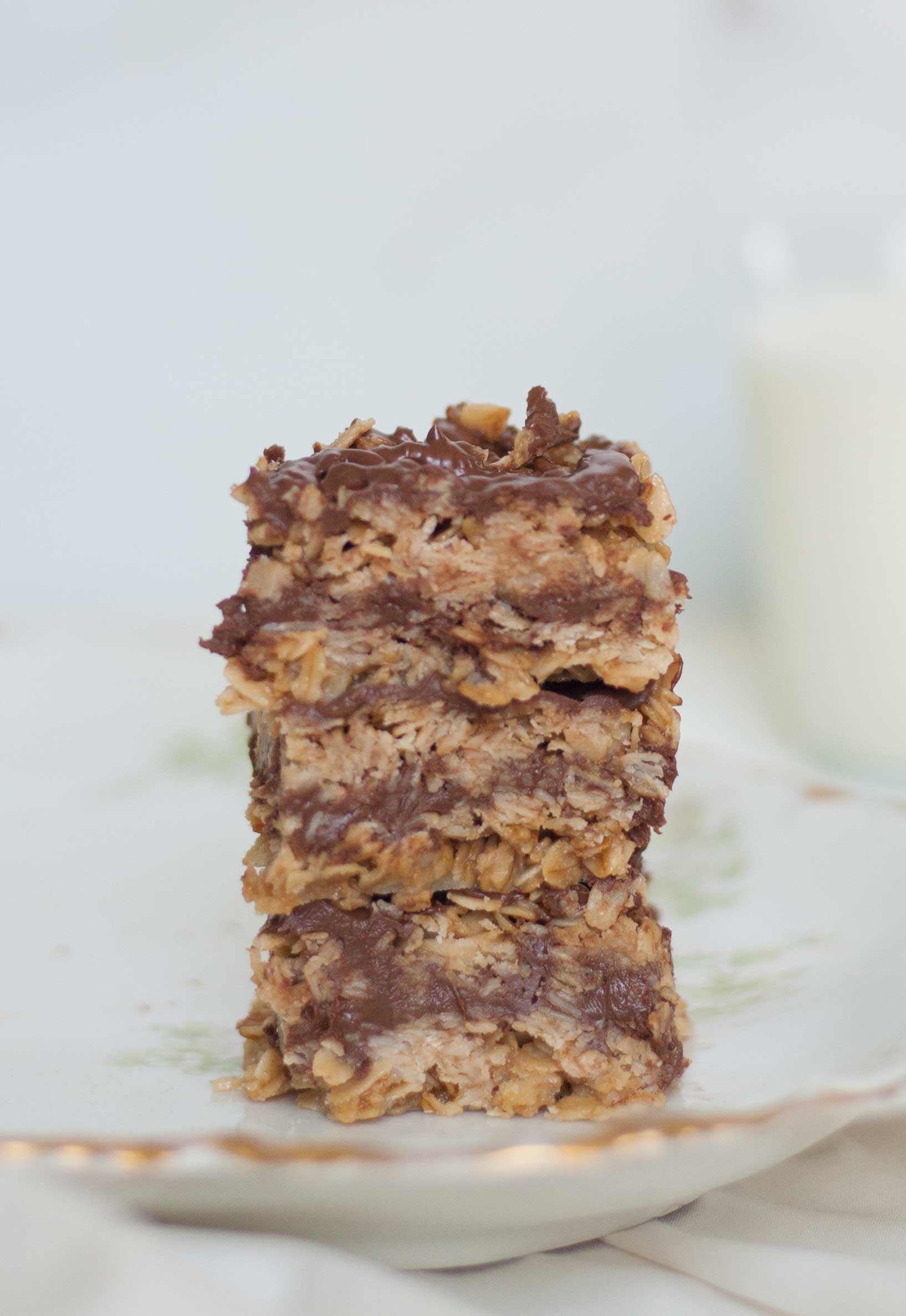 easy chocolate peanut butter chewy oat bars