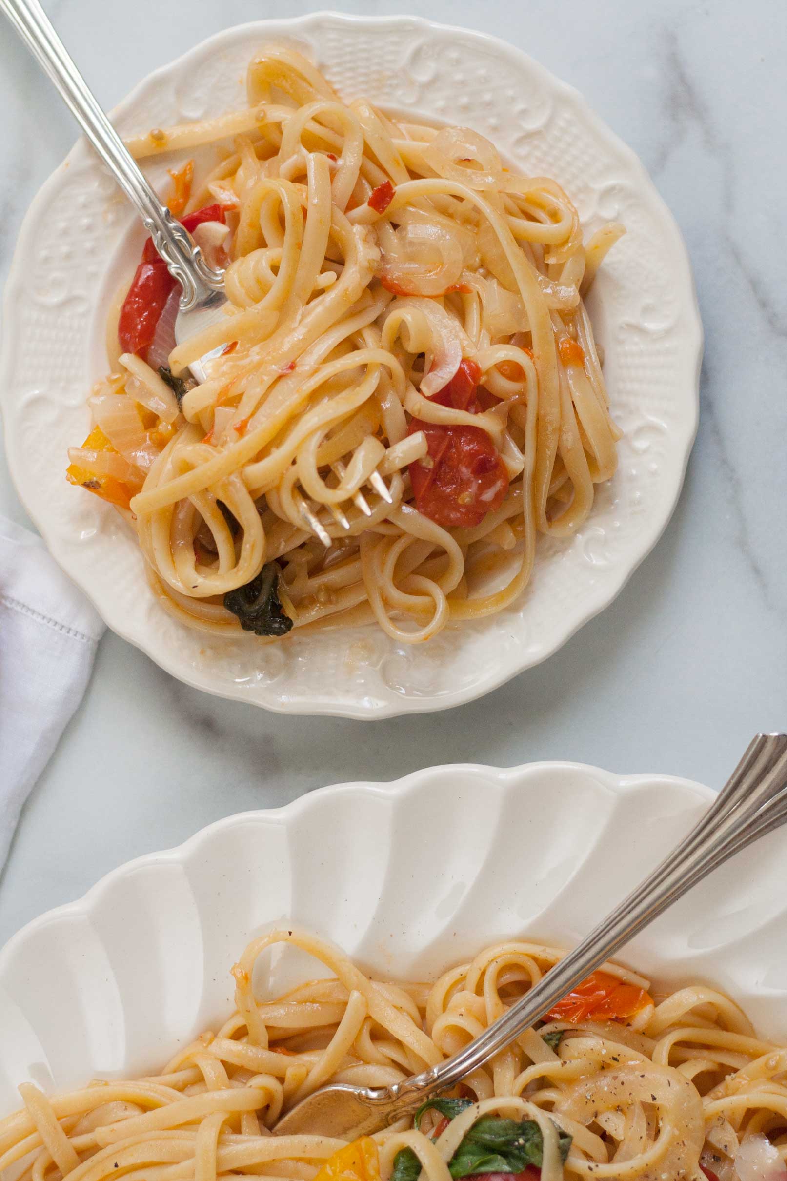 easy one pot dinner linguine pasta tomatoes italian recipe