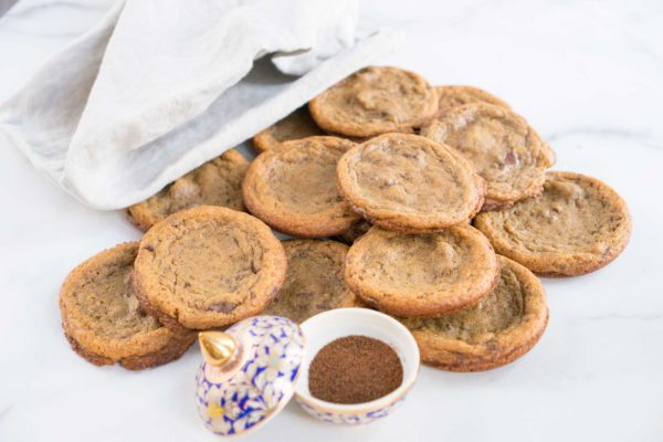 chewy-molasses-espresso-chocolate-chip-cookie-recipe